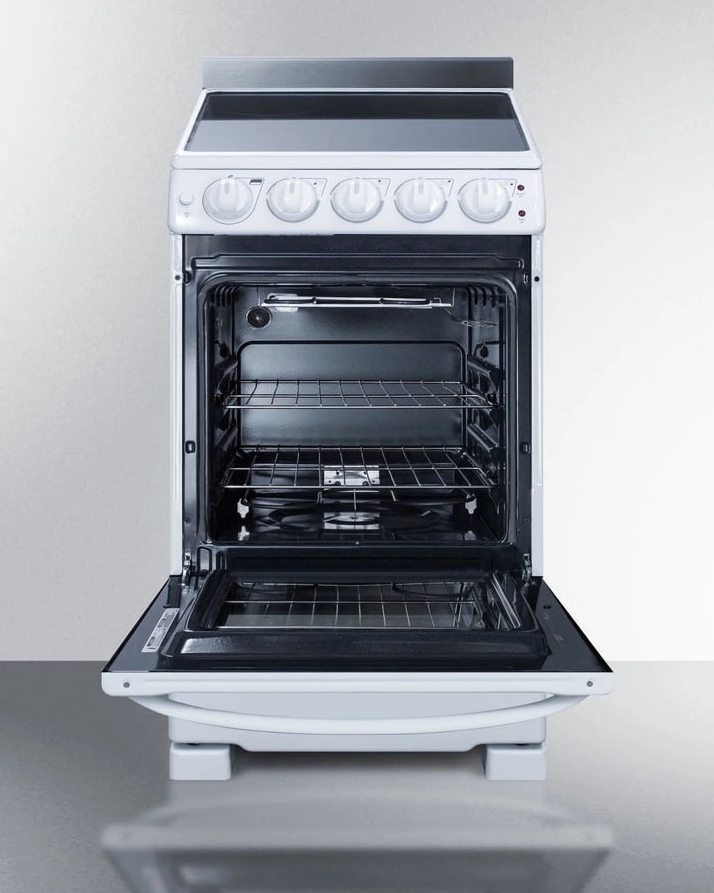 Summit 24�� 2.9 cu ft Electric Range in Ceramic