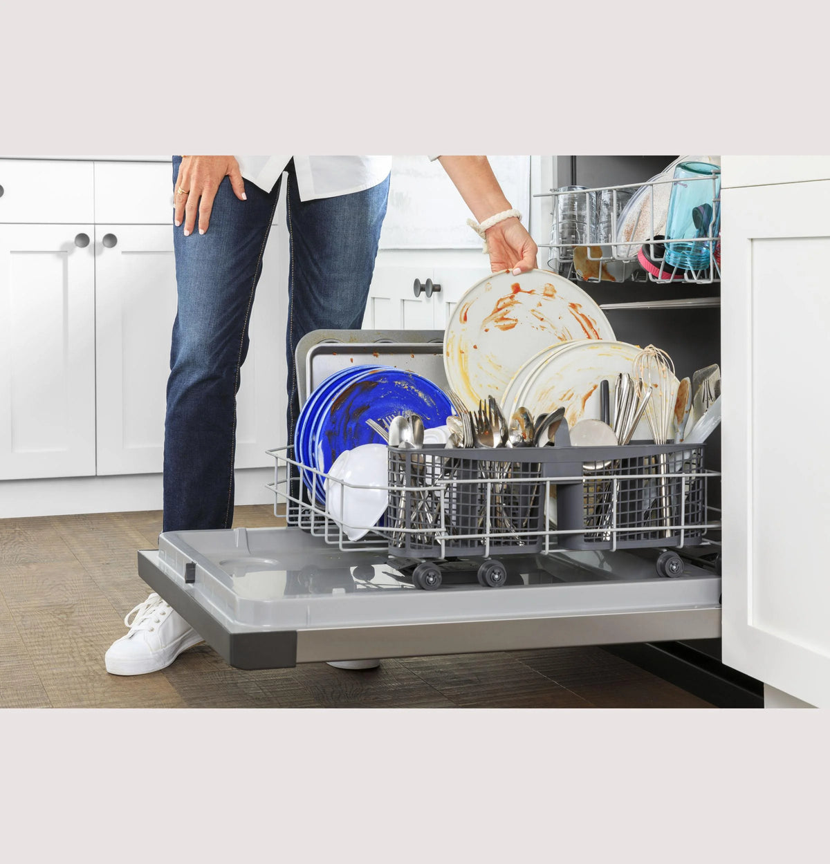 GE? Dishwasher with Front Controls