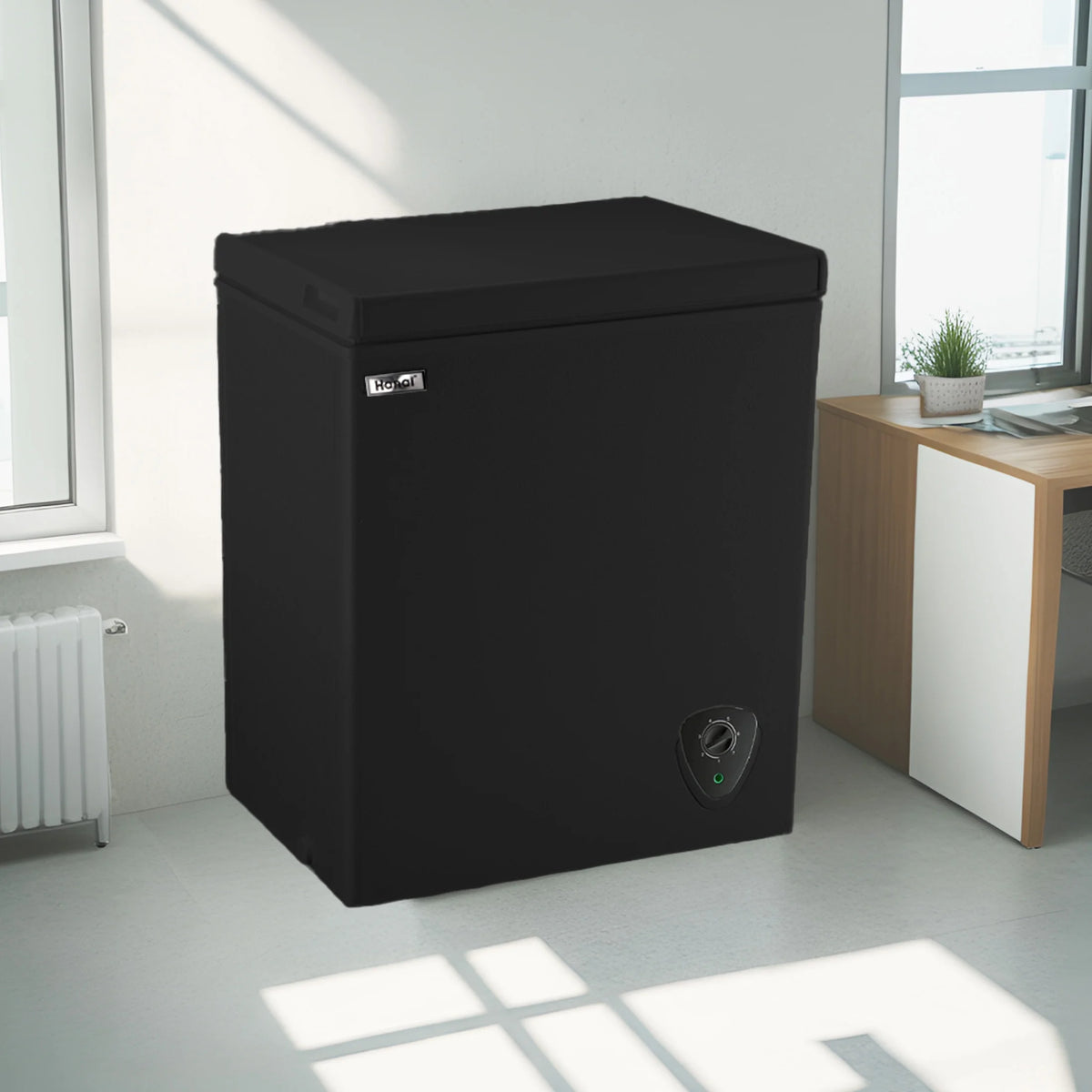 5 Cu ft Freezer, Chest Freezer,Black
