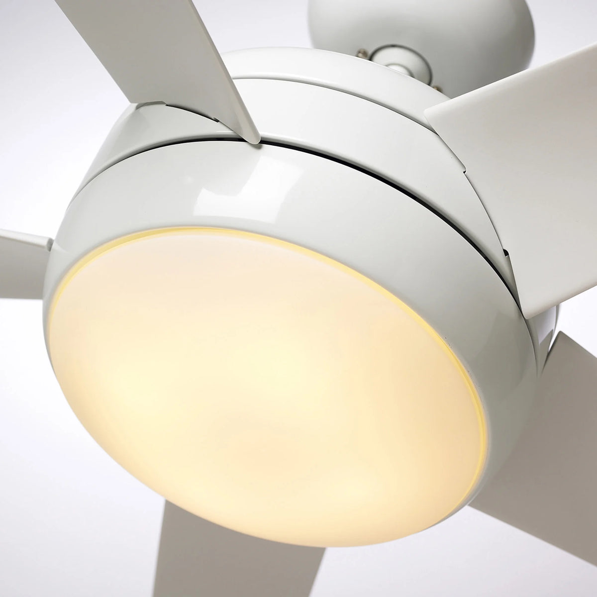 Kathy Ireland Home By Luminance Brands Midway Eco 54 Midway Eco 54" 5 Blade Indoor Dc