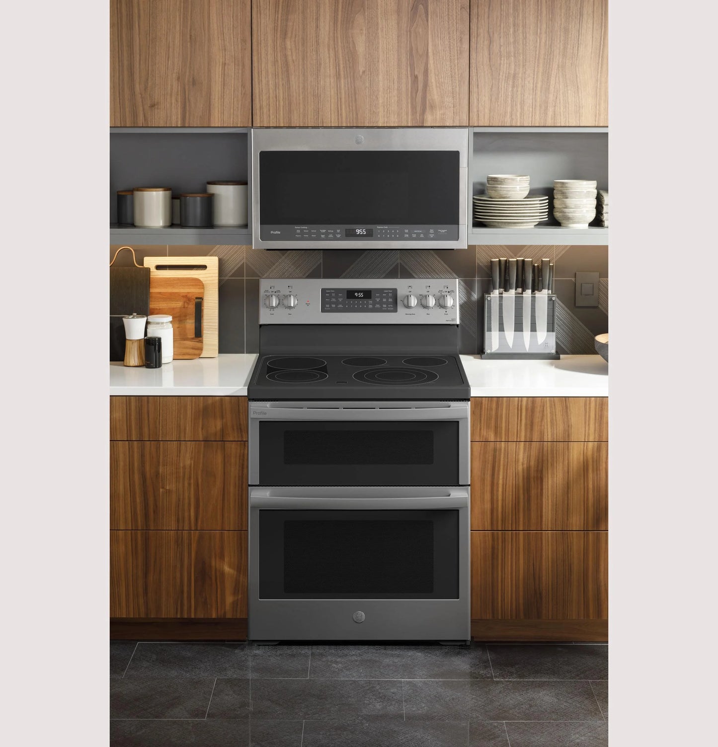 Ge Profile Pb965 30" 6.6 Cu. Ft. Free Standing Electric Double Oven Convection Range -