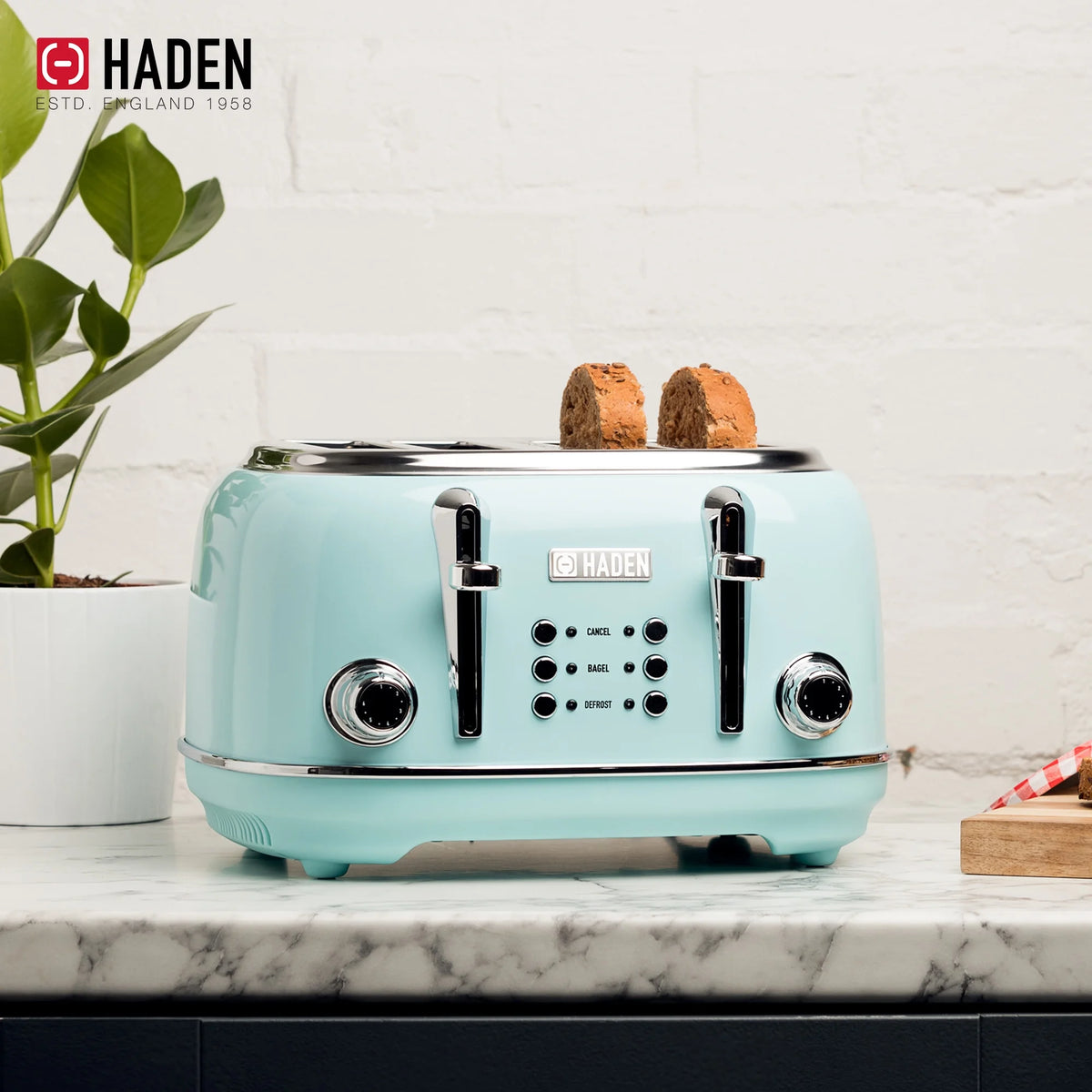 Haden Heritage 1500 1.7 Electric Kettle, Matte Black Finish with Copper Accents