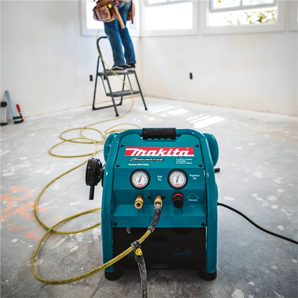 Makita 2.5 HP Big Bore™ Air Compressor (Twin Stack)
