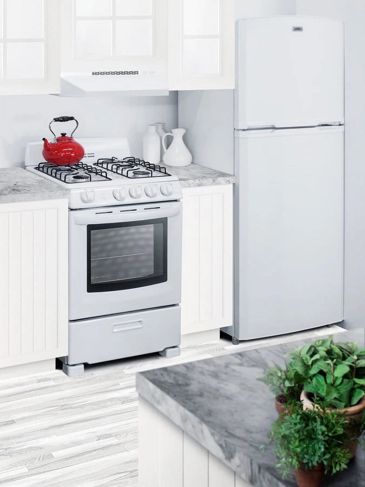 24" Wide Gas Range, White