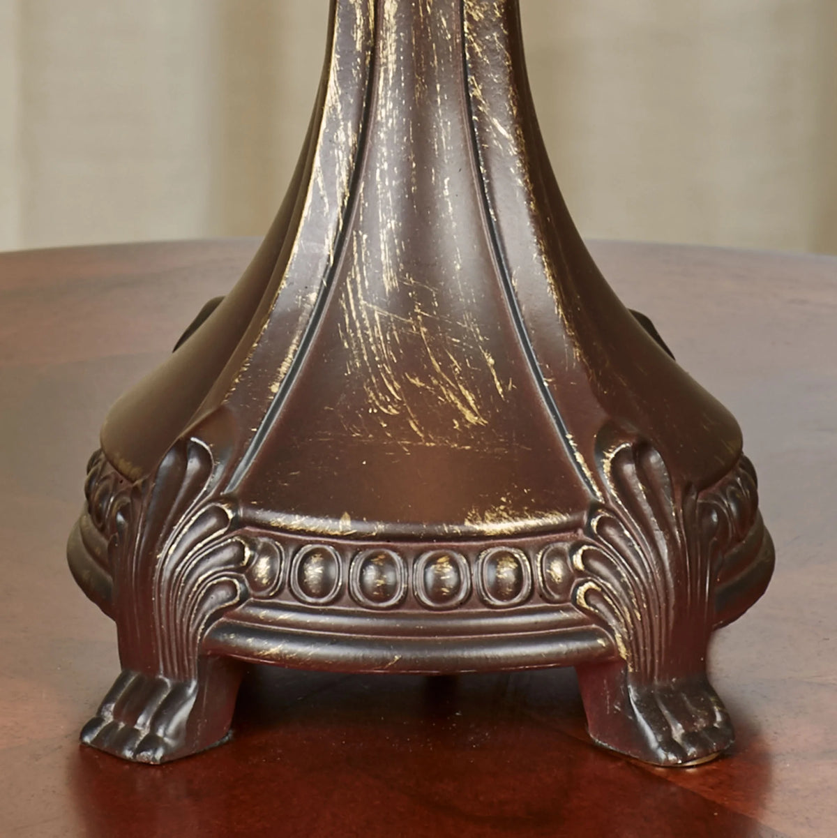 Blythe Hand-Cut Stained Glass Table Lamp Ruby