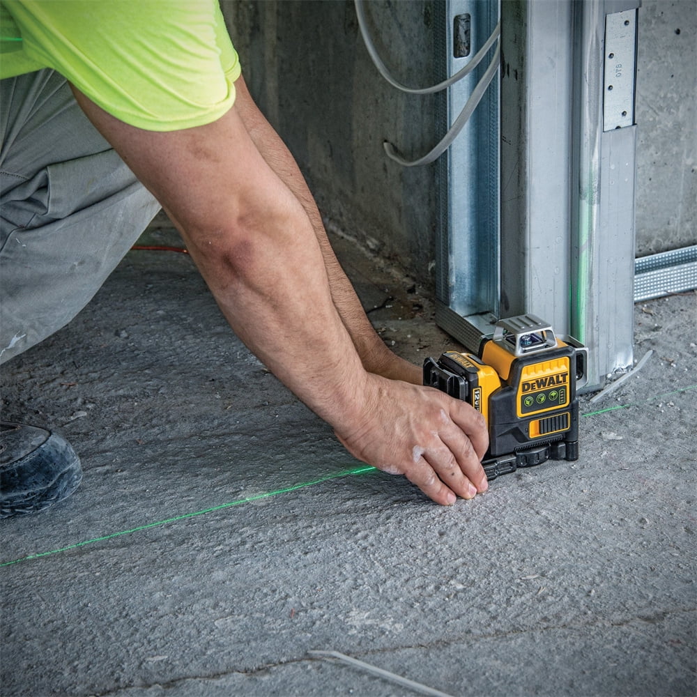 DeWalt 12V MAX Cordless Green Line Laser 3 x 360 Professional Laser Level