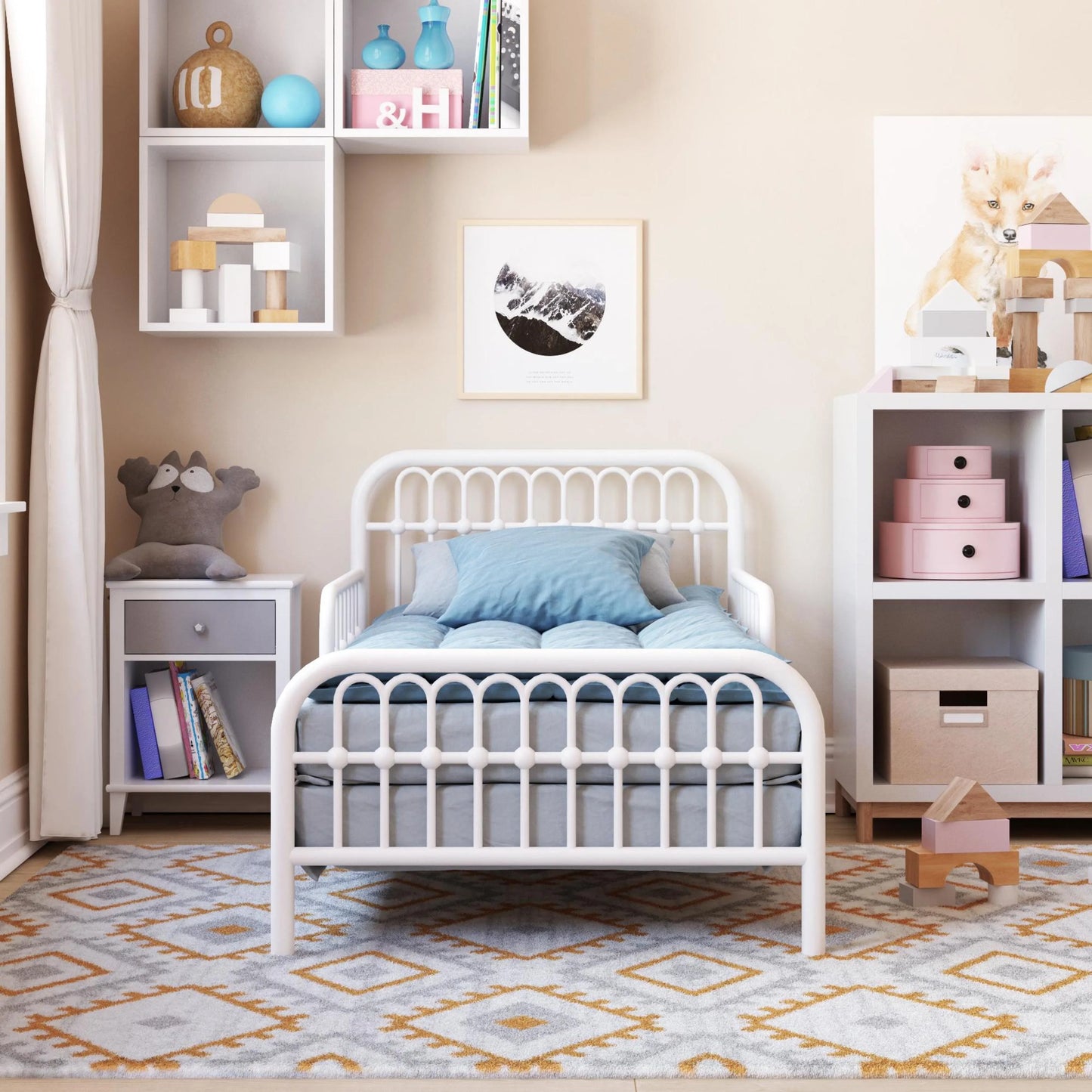 Little Seeds Monarch Hill Ivy Metal Toddler Bed, Gold