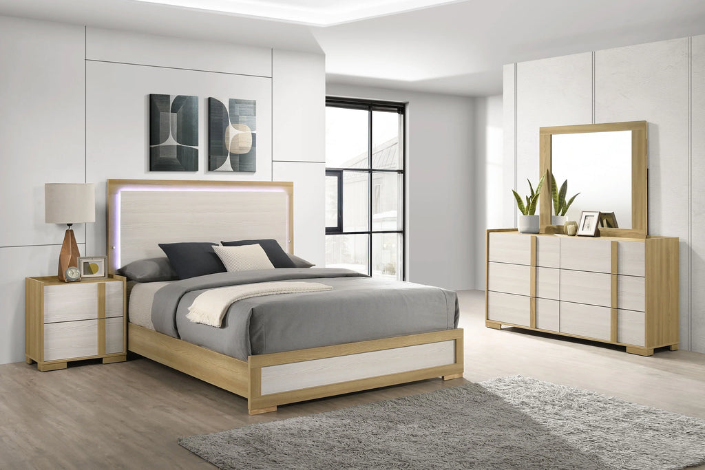 Coaster Hyland 4-Piece Wood Eastern King Bedroom Set in Natural and White
