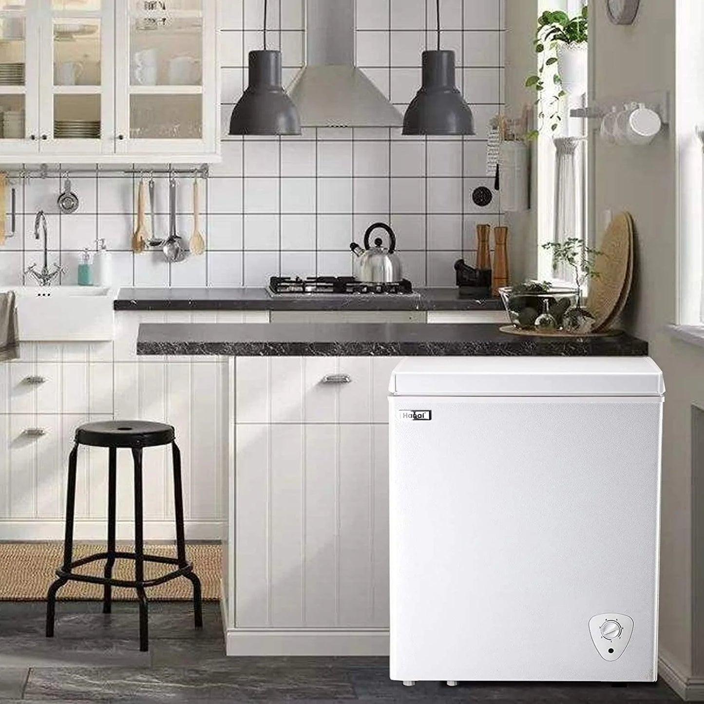 WANAI Chest Freezer 5 Cu.ft, Deep Freezer with Top Open Door ,White