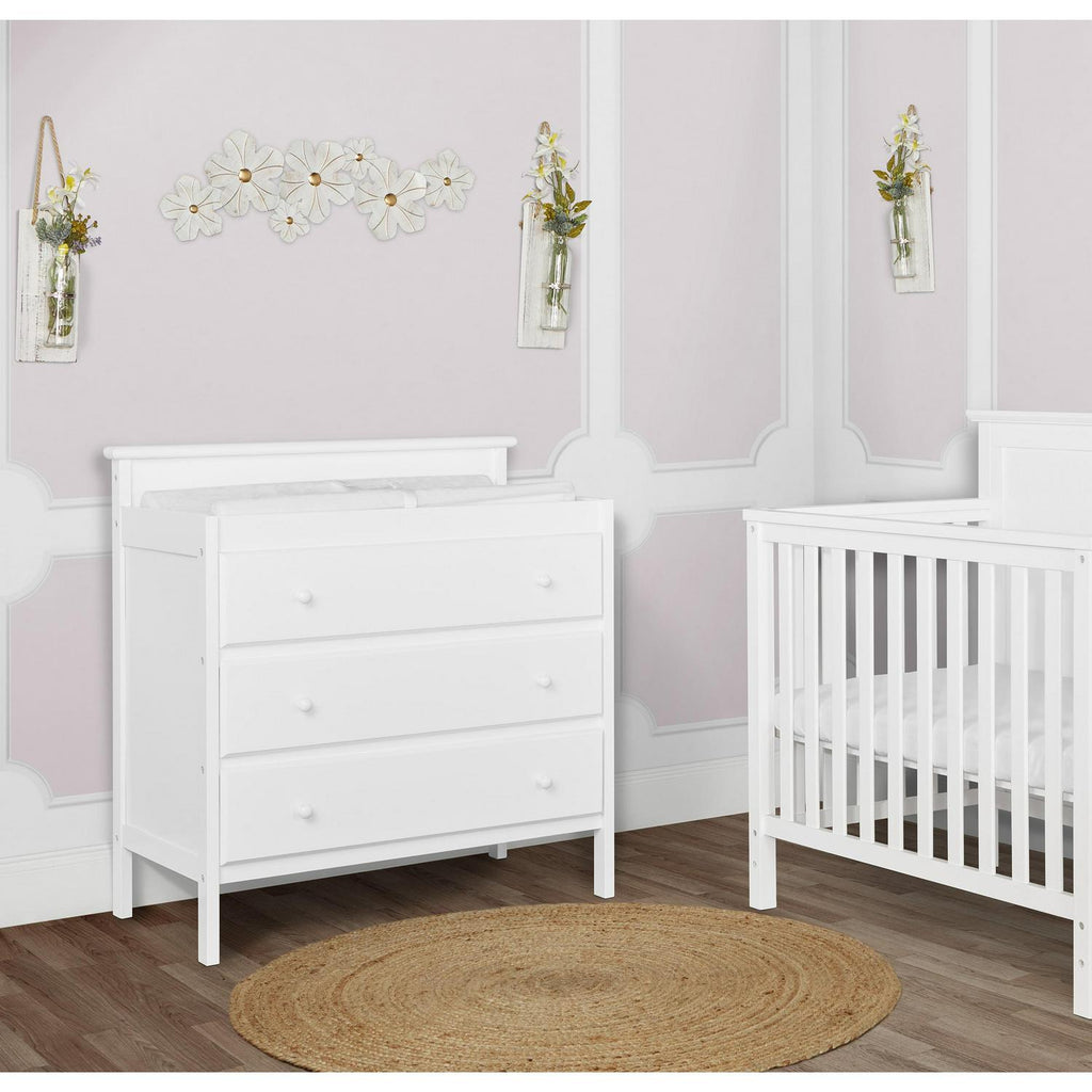 Dream On Me Mason Modern Changing Table With Free Changing Pad In White