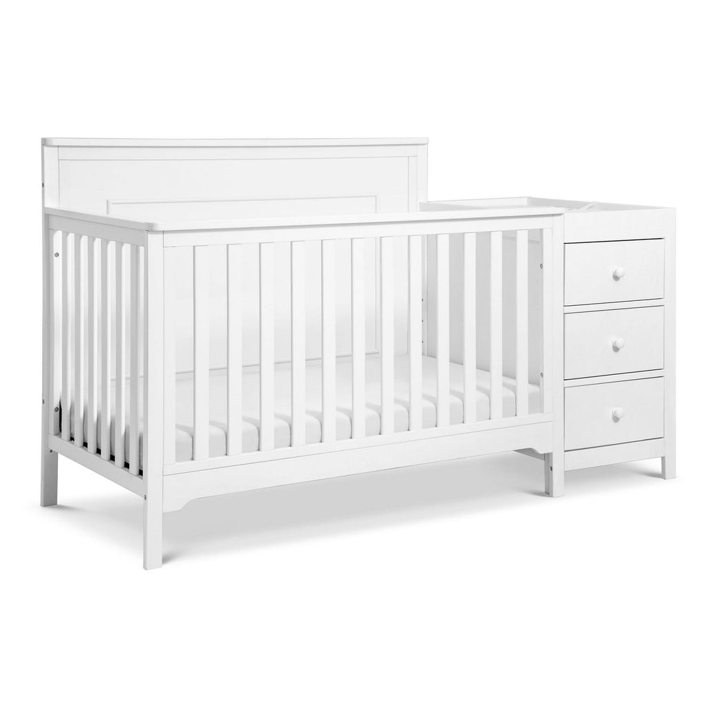 Carter-s by DaVinci Dakota 4-in-1 Convertible Crib and Changer. White