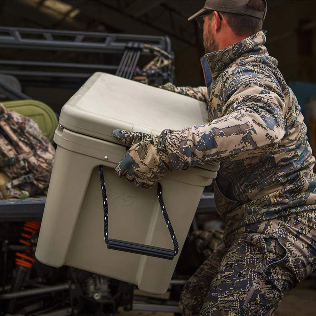 Pre-Owned YETI 100.75010000 Tundra 75 Cooler Desert Tan