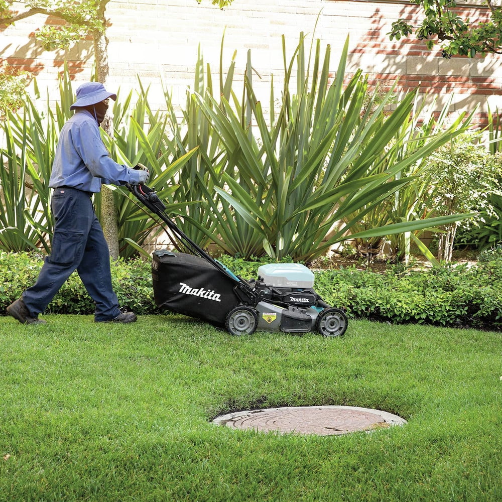 Makita CML01Z ConnectX 36V Brushless Lithium-Ion 21 in. Self-Propelled Commercial Lawn Mower (Tool Only)