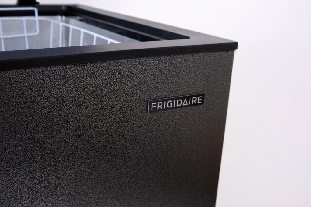 Frigidaire, 5.0 Cu. ft. Chest Freezer, Black Granite Design