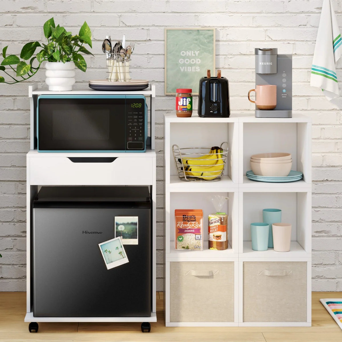 Hisense 1.6 Cu ft Single Door Mini Fridge, Black, Energy Star, 1 Year Warranty, WMS017M6XBE New