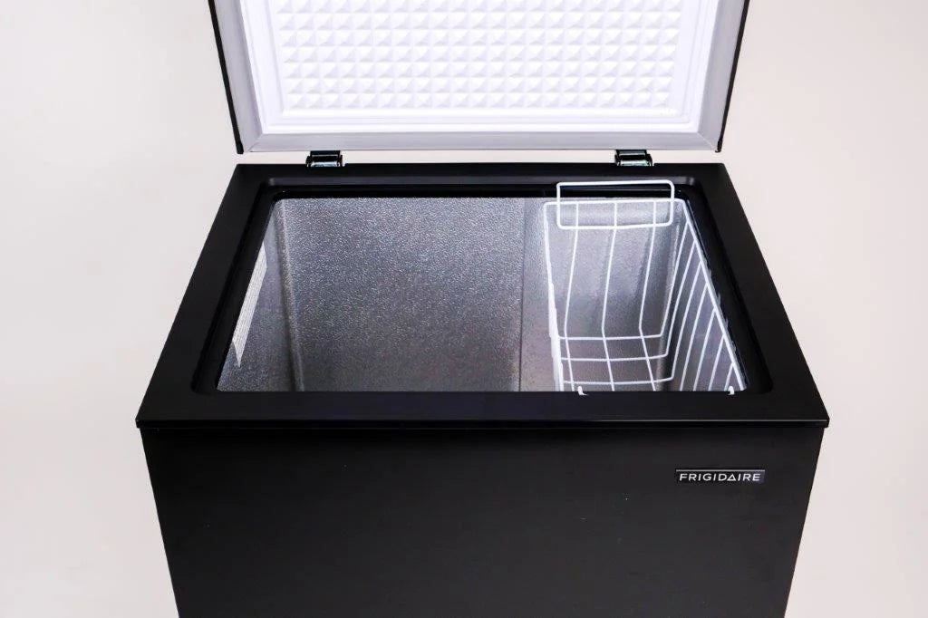Frigidaire, 5.0 Cu. ft. Chest Freezer, Black Granite Design