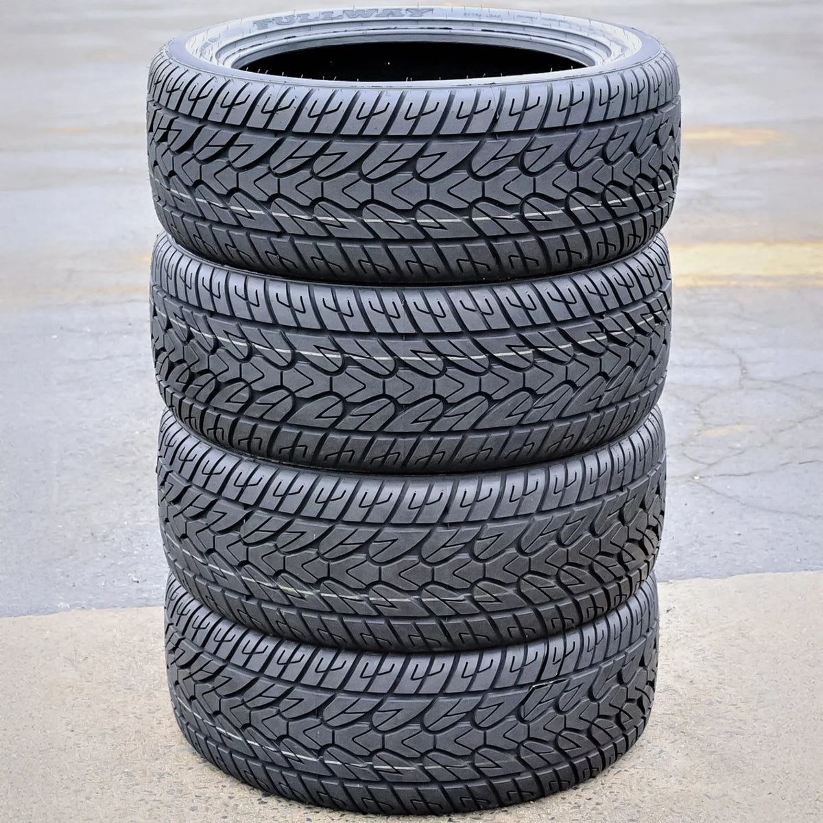 Fullway HS266 285/45R22 114V XL Performance a/s All Season Tire