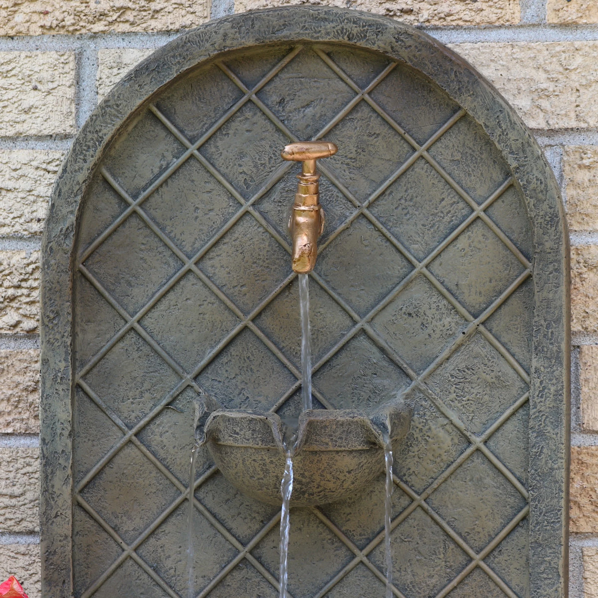 Sunnydaze Messina Polystone Outdoor Solar Wall Fountain, Bronze