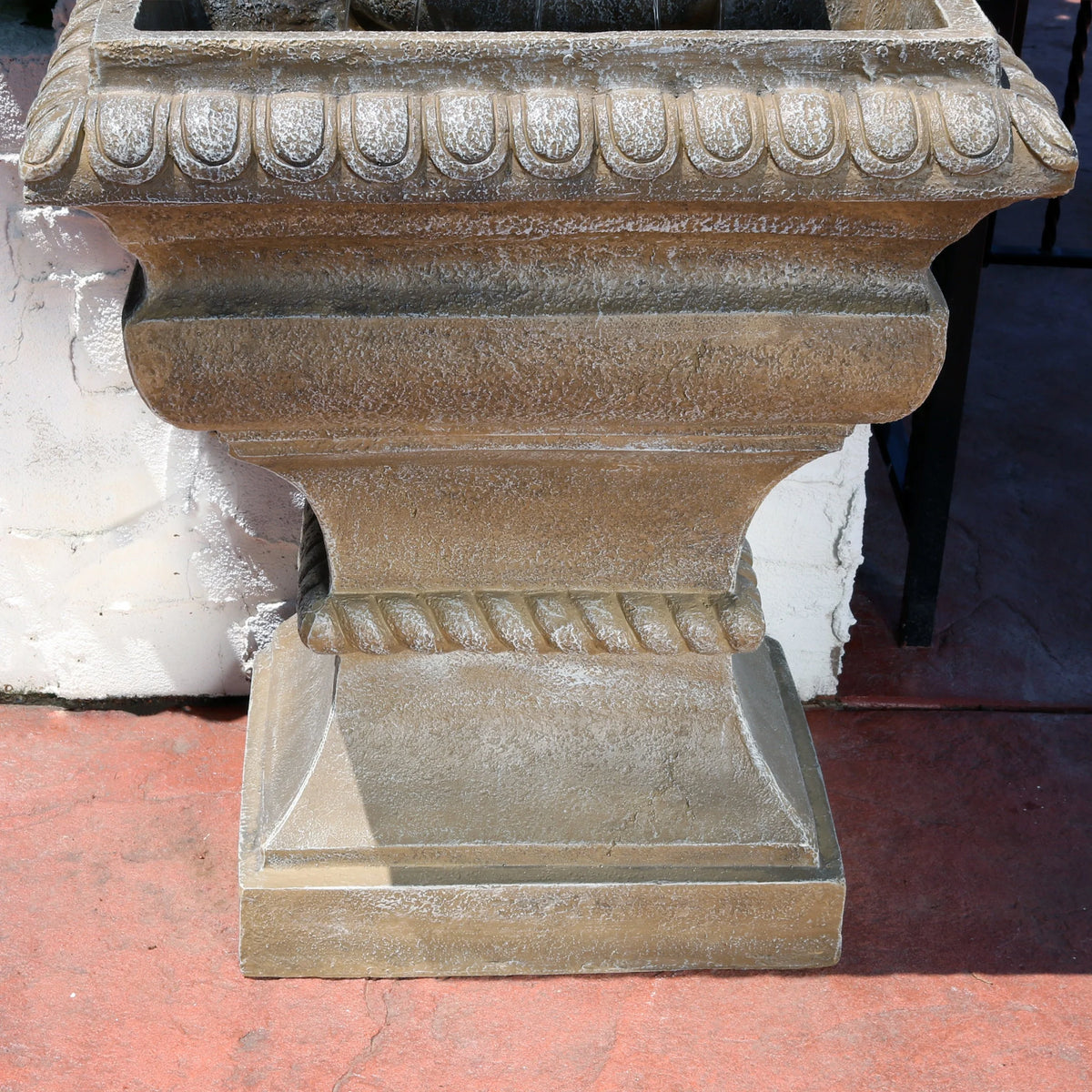 Sunnydaze Ornate Lavello Polyresin Outdoor Wall Water Fountain