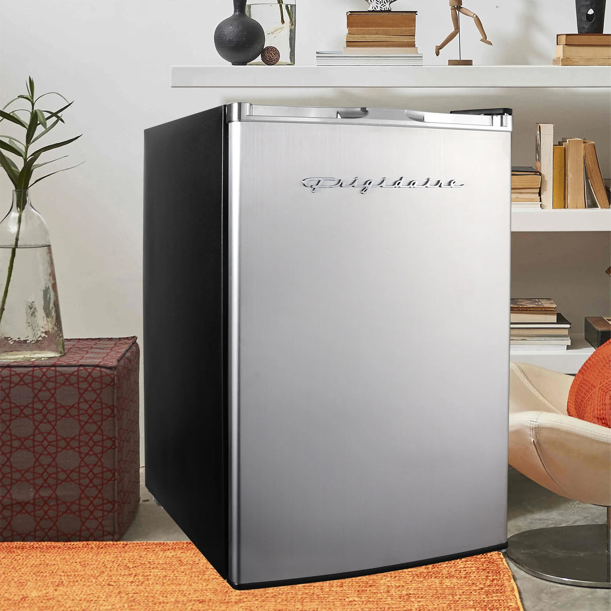 Frigidaire, 4.5 Cu. Ft. Compact Fridge with Chrome Trim - EFR492, Platinum