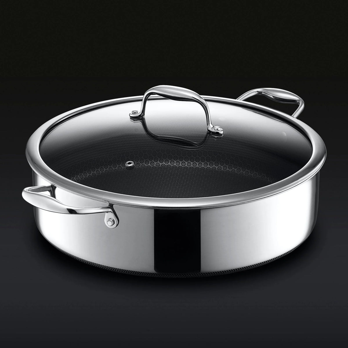 Hybrid Deep Saut�� Pan/Chicken Fryer with Lid, 7-Qt