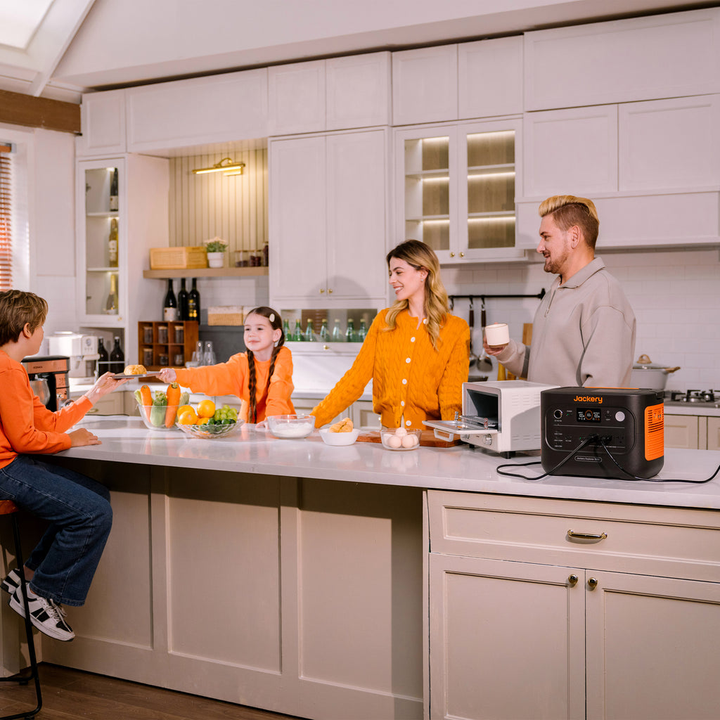 Jackery Explorer 1500 v2 Solar Generator with Solar Panel 100Air