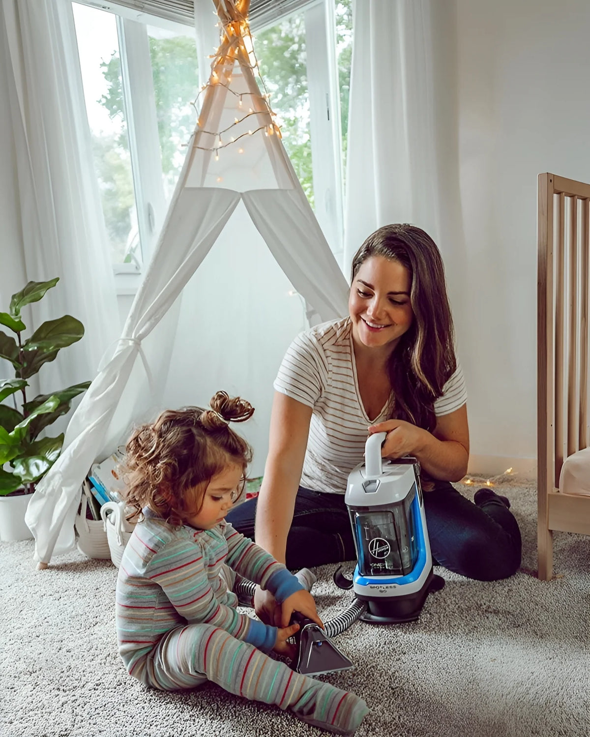 Hoover PowerDash GO Pet Portable Spot Carpet Cleaner, FH13001