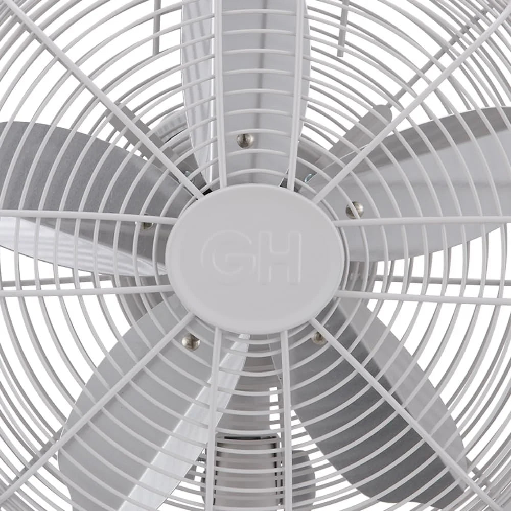 Good Housekeeping Retro All-Metal Table Fan (92618) with 3 Speed Settings, Wide Oscillation, and Carrying Handle��