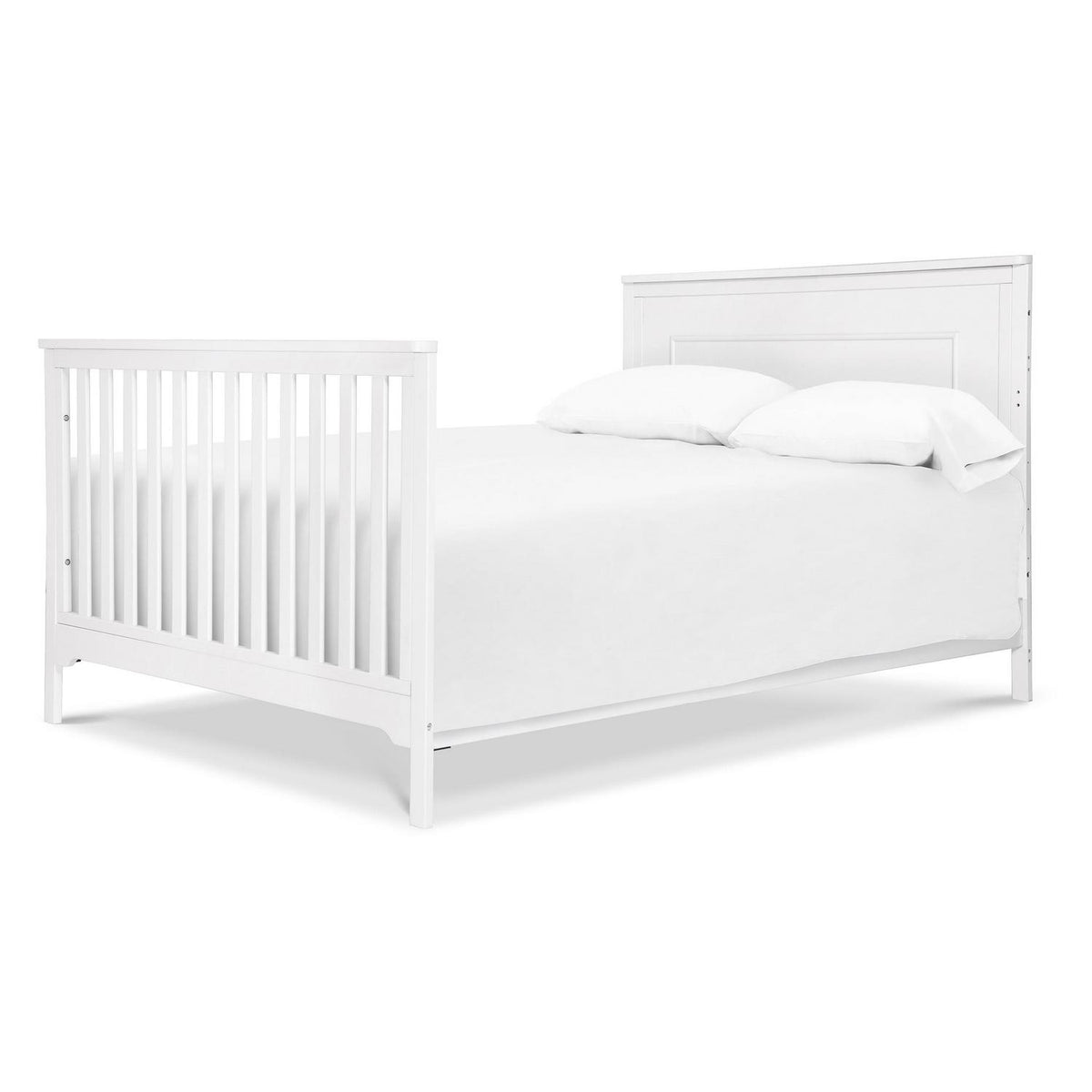 Carter-s by DaVinci Dakota 4-in-1 Convertible Crib and Changer. White