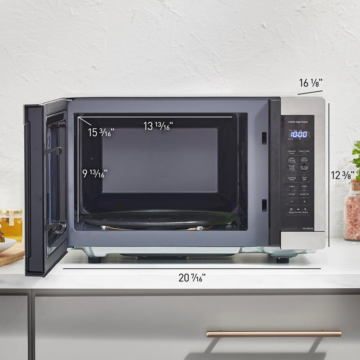 Panasonic 1.3 cu ft Countertop Microwave Oven in Glass Door