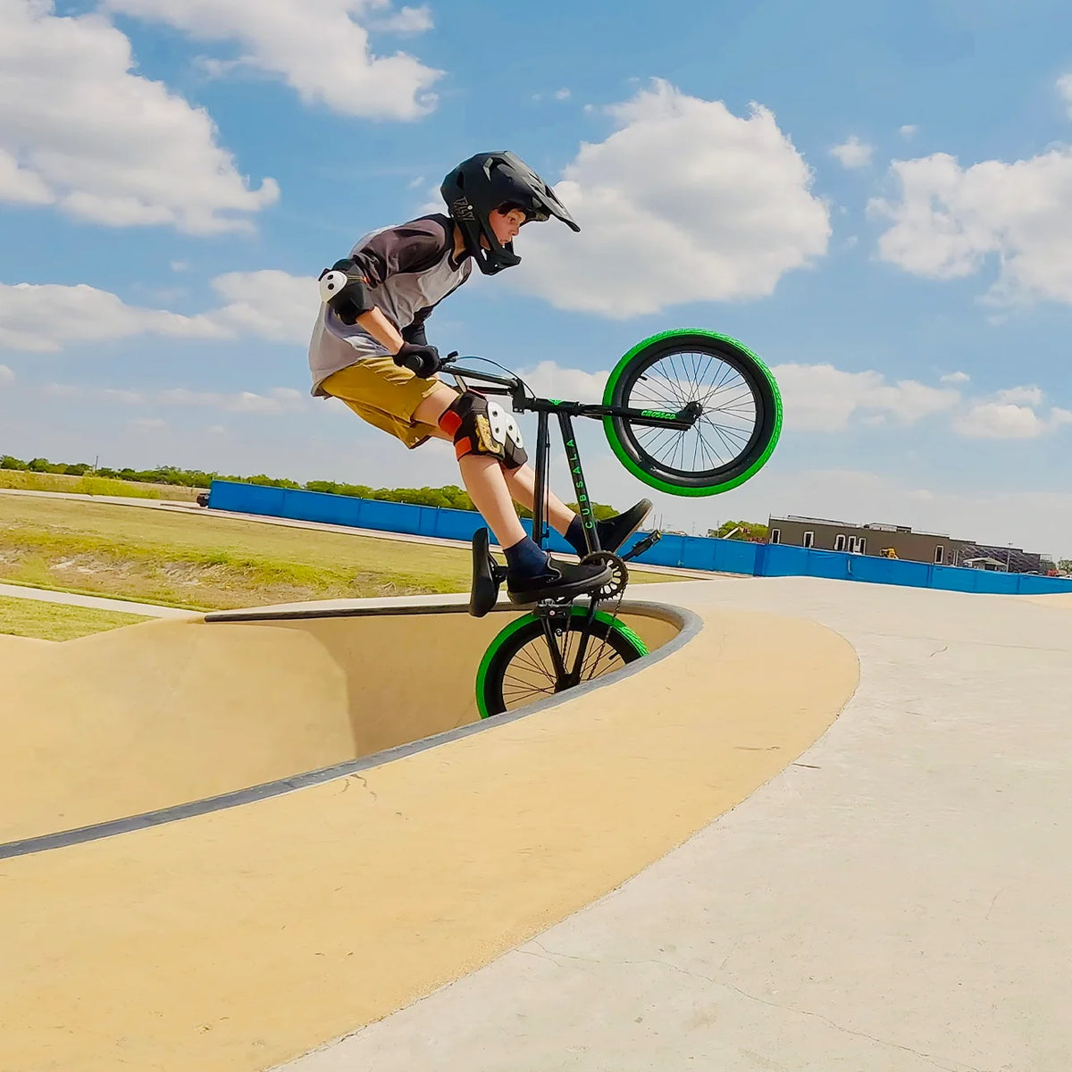 cubsala 20 in Freestyle BMX Kids Bike for Age 6-14 Years Old Boys Girls , Black & Green