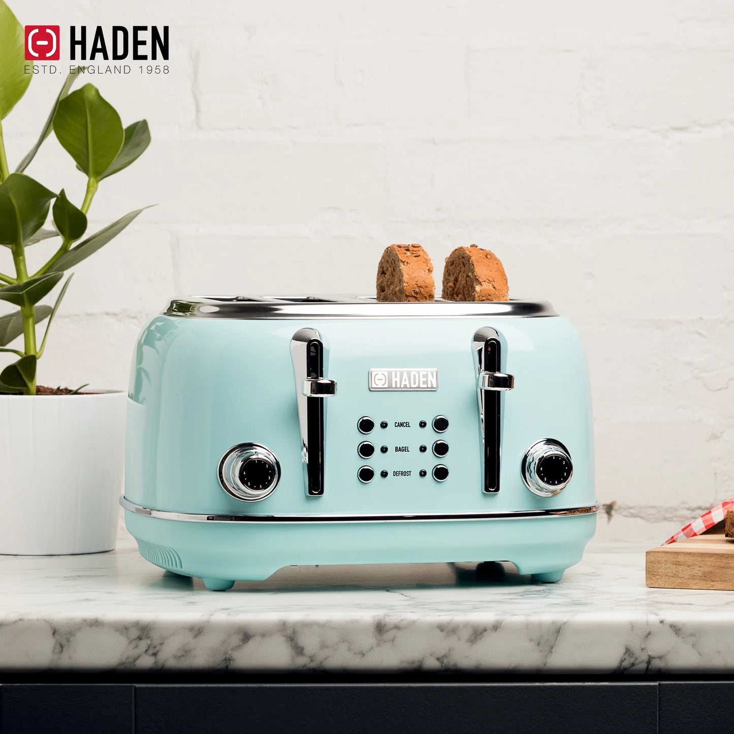 Haden Heritage 1500 1.7 Electric Kettle, Matte Black Finish with Copper Accents