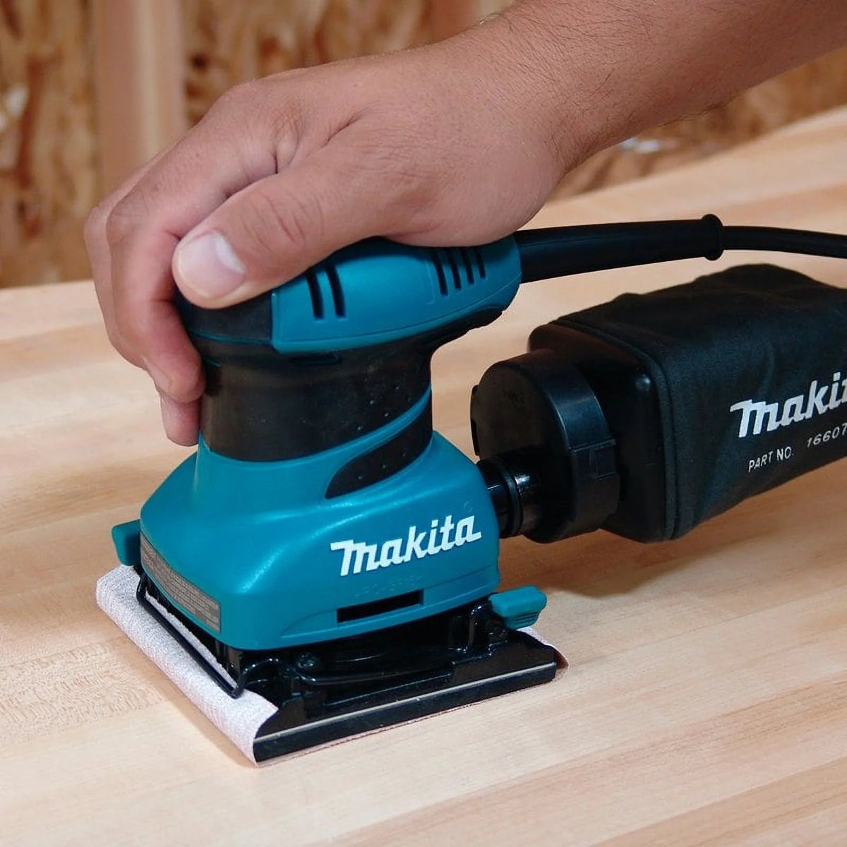Makita 1/4 Sheet Finishing Sander, with Tool Case
