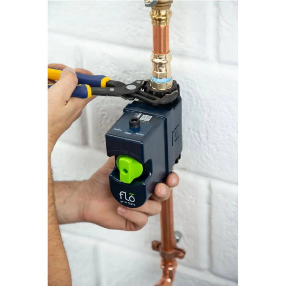 Moen 900-001 Flo by Moen 3/4" In. Smart Water Shutoff Valve