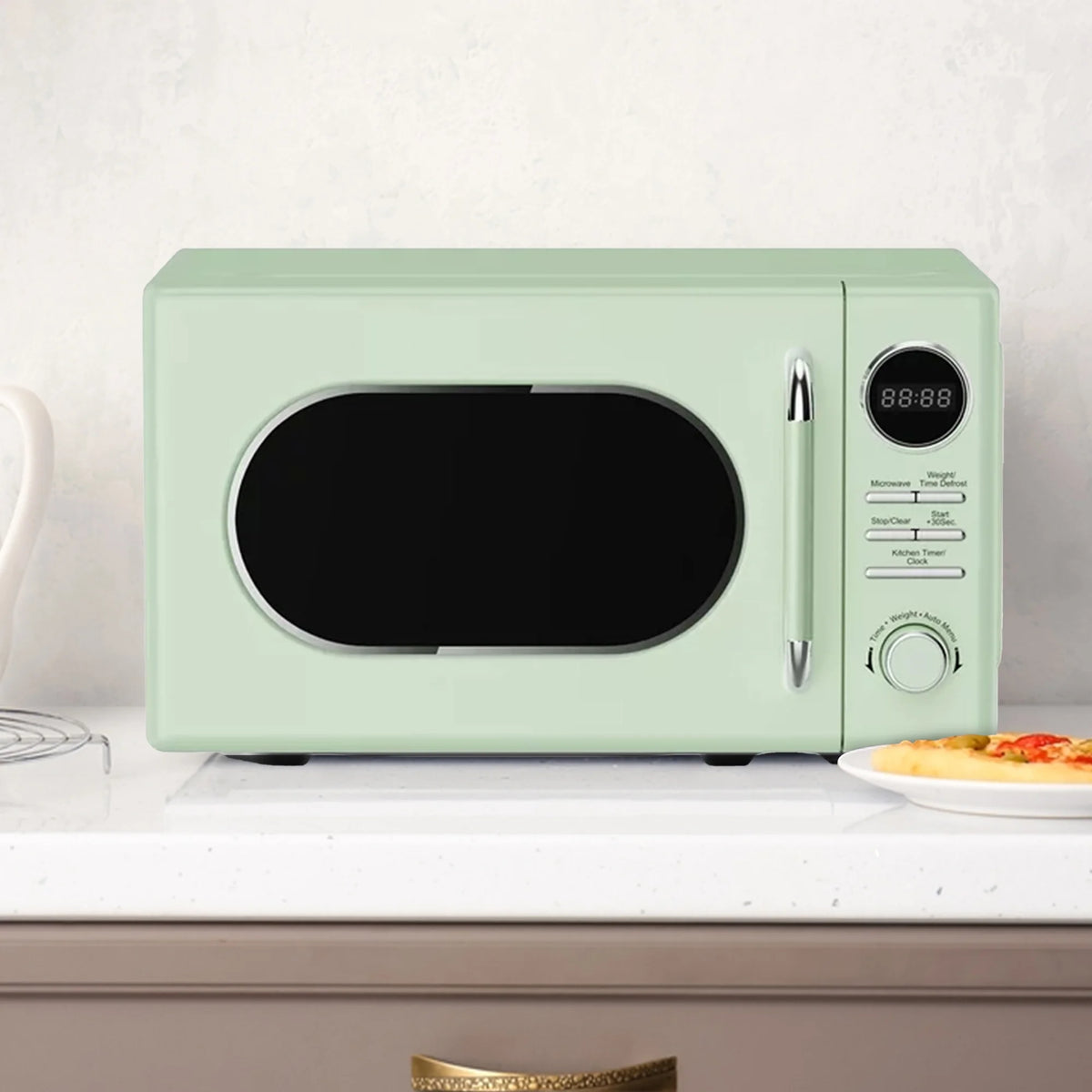 Magic Chef 0.7 Cubic Feet 700W Classic Retro Countertop Microwave, Green