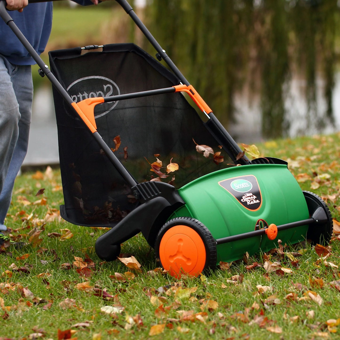 Scotts LSW70026S 26-Inch Push Lawn Sweeper