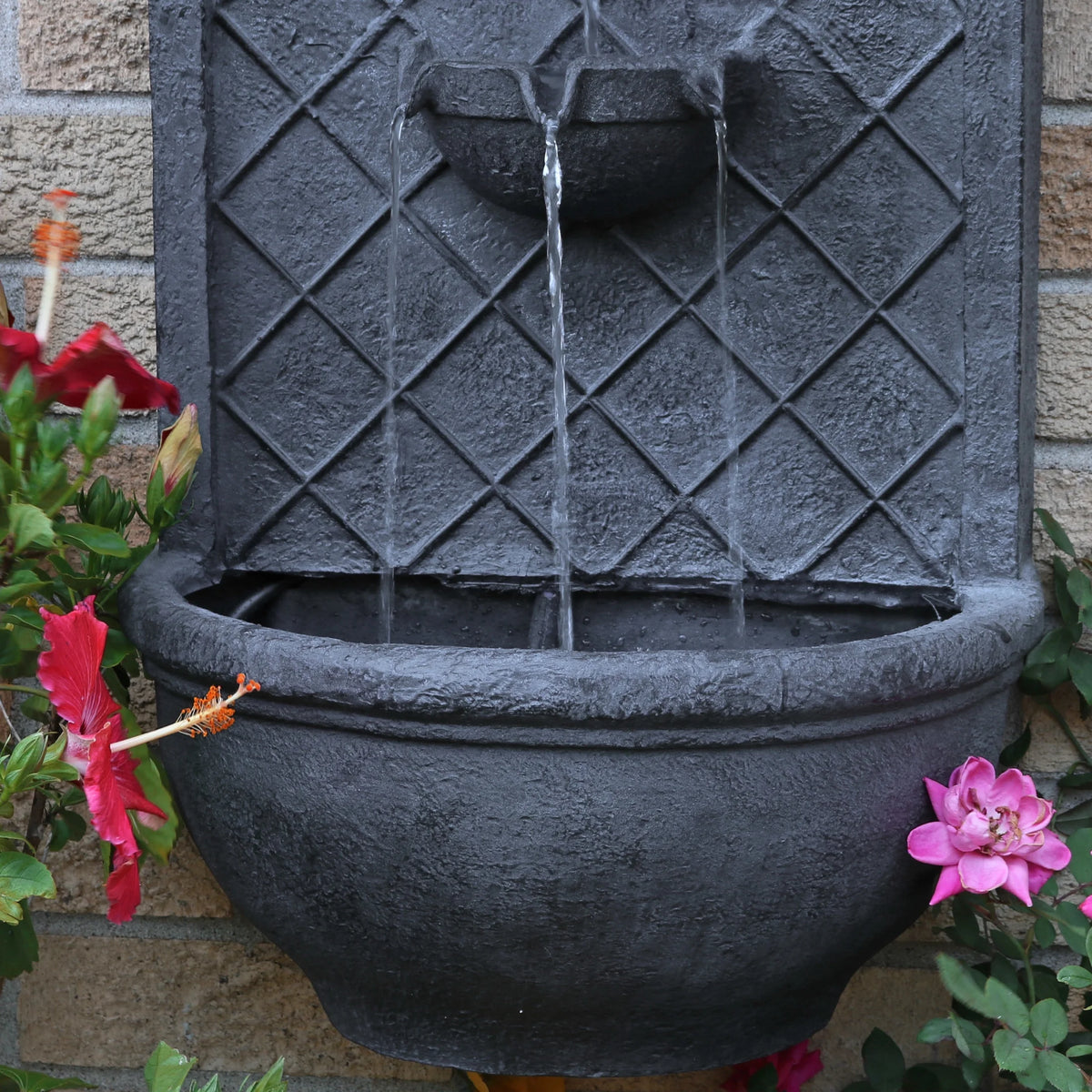 Sunnydaze Messina Polystone Outdoor Solar Wall Fountain, Bronze