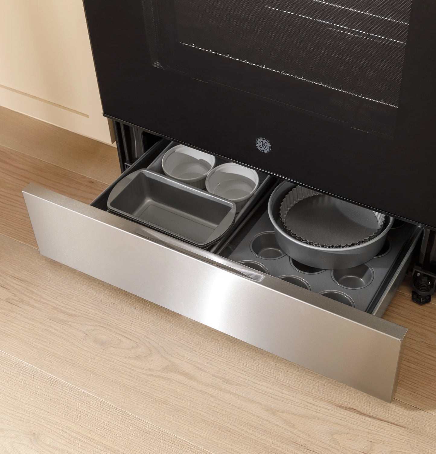 GE? 30" 5.0 Cu. ft. 240 Volts Free-Standing Electric Range with Crisp Mode in Stainless Steel