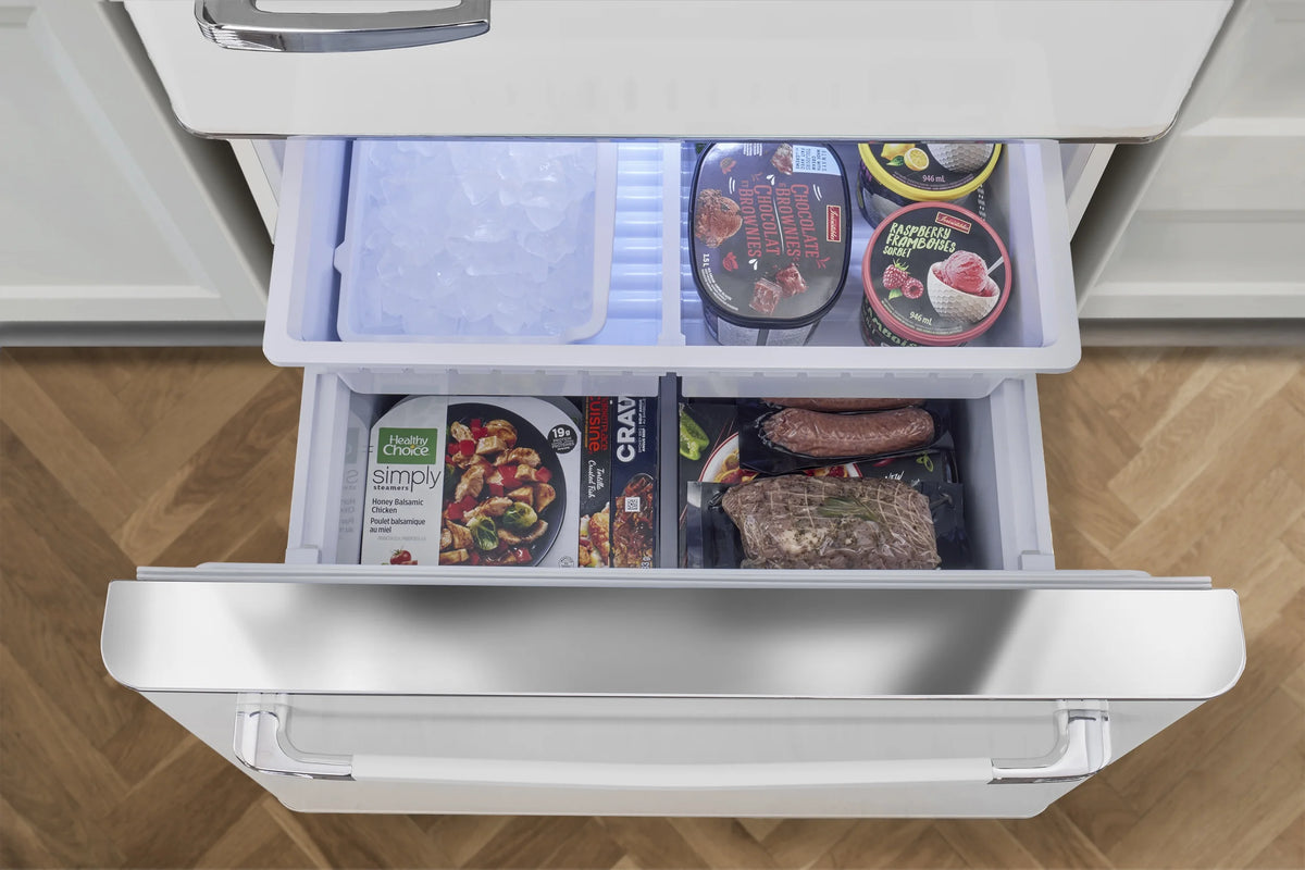 Unique Appliances Ugp-510L Ac Classic Retro 30" Wide 17.7 Cu. Ft. Energy Star Certified