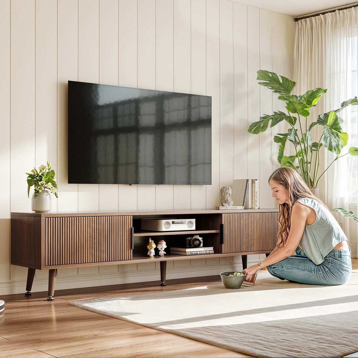 Selooye Mid Century TV Stand, Modern TV Console for TVs up to 70 Inches, Entertainment Center with Storage, TV and Media Consol, 62 Inch (Natural)