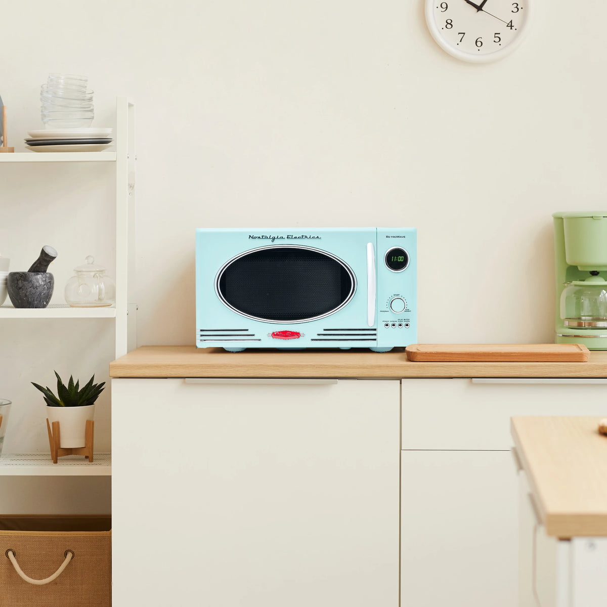 Nostalgia Retro Microwave for Countertop 0.9 cu ft Vintage Microwave, Ivory