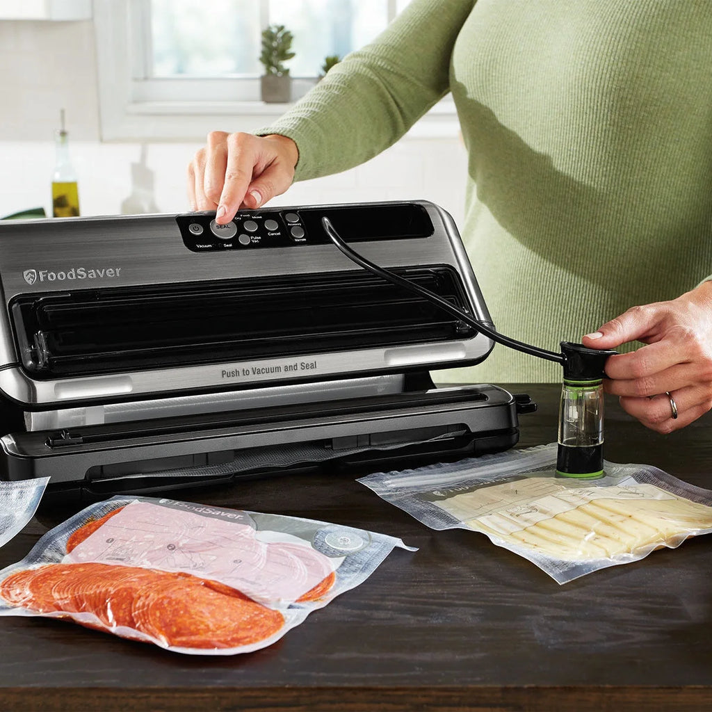 FoodSaver FM5460 2-in-1 Food Preservation System Vacuum Sealer
