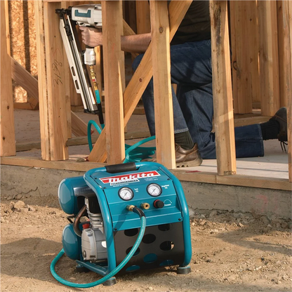Makita 2.5 HP Big Bore&trade; Air Compressor (Twin Stack)