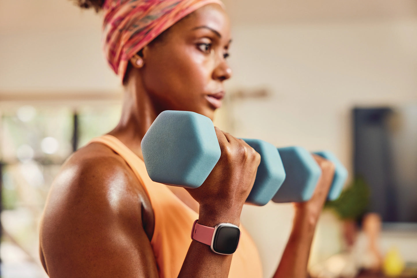 Fitbit Versa 4 Fitness Smartwatch - Black/Graphite Aluminum