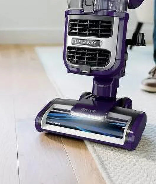 Shark ZD201 Lift-Away Upright Vacuum with Powerfin Roller - NEW IN BOX!