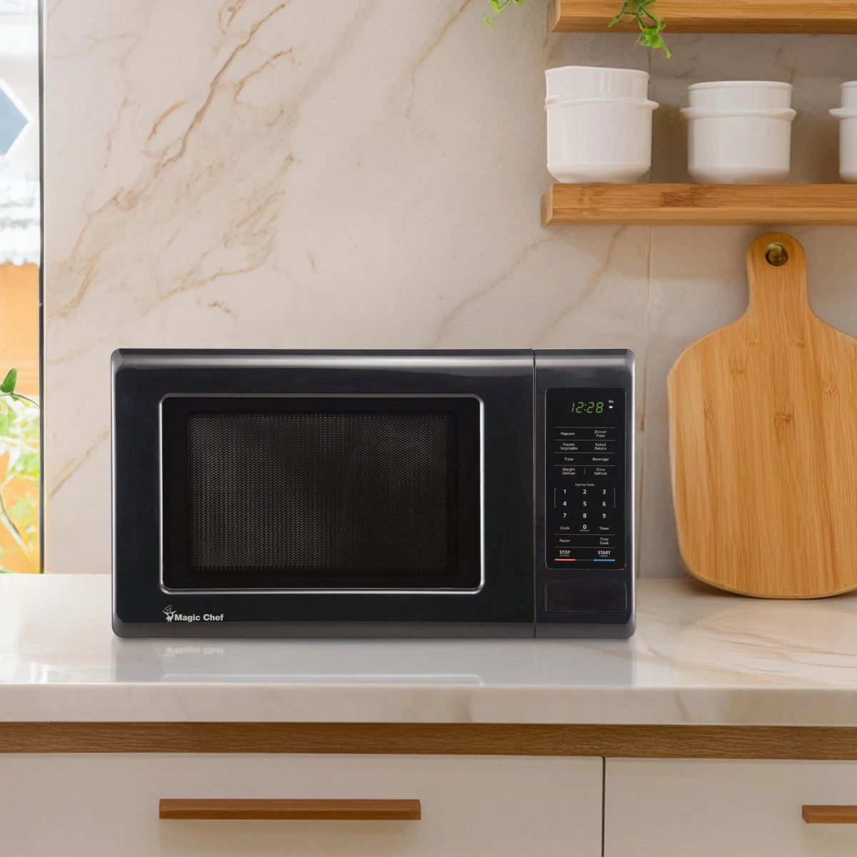 Magic Chef 0.9 cu ft Countertop Microwave Ovens in New Model