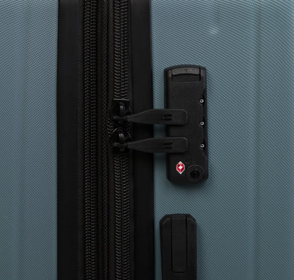 it luggage Legion 21" Hardside Carry-on 8 Wheel Expandable Spinner Luggage