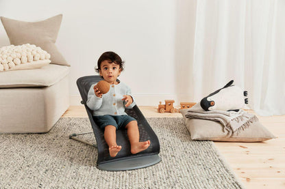 BabyBjorn Bouncer Bliss - Anthracite. Mesh