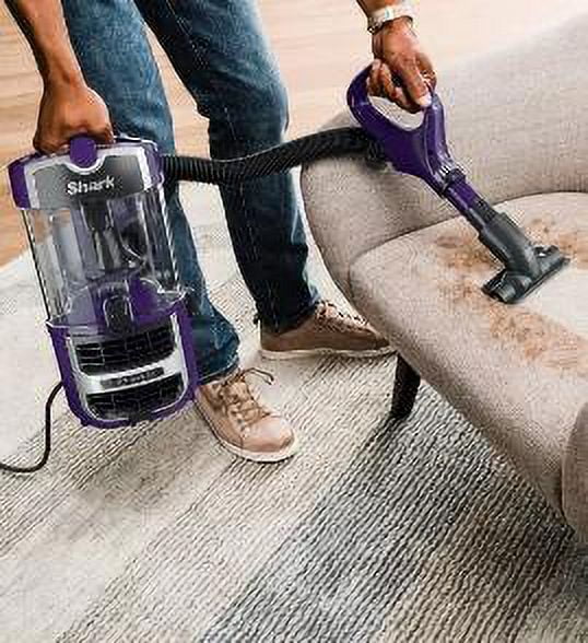 Shark ZD201 Lift-Away Upright Vacuum with Powerfin Roller - NEW IN BOX!