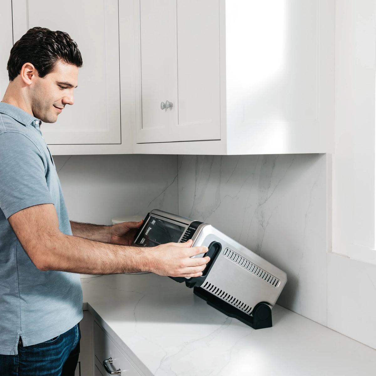 Ninja?? SP101 Foodia?�� 8-in-1 Digital Air Fry Oven, Flip-Away for Storage, Dehydrate, Keep Warm